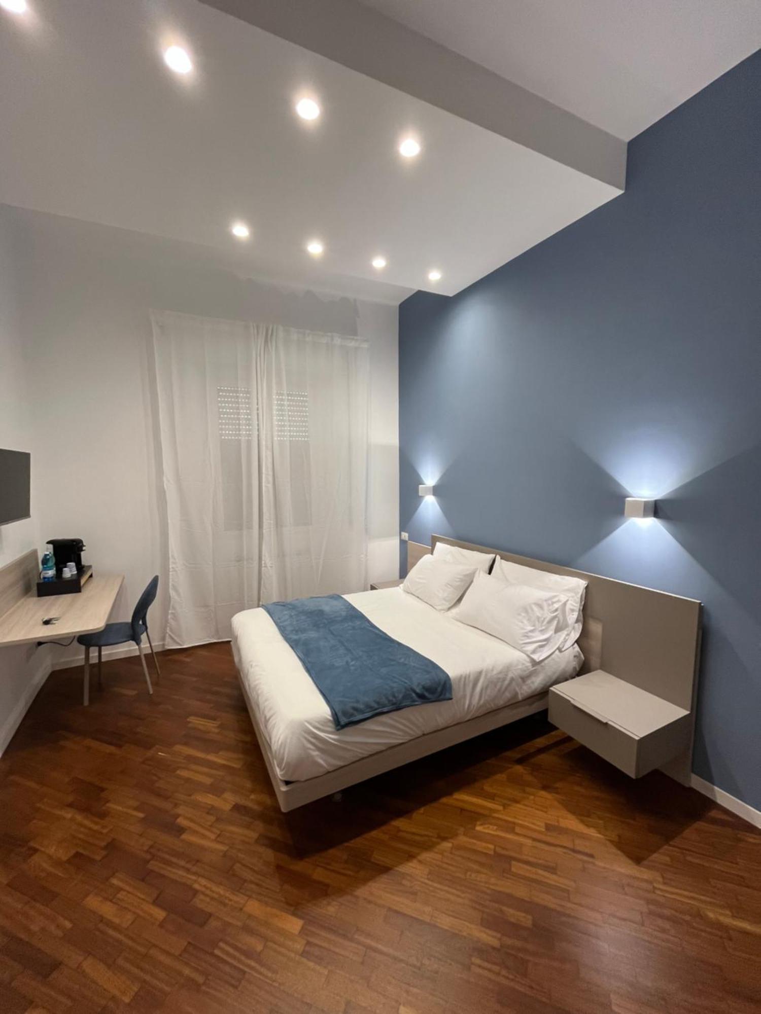 Maison Grimaldi Napoli Bagian luar foto