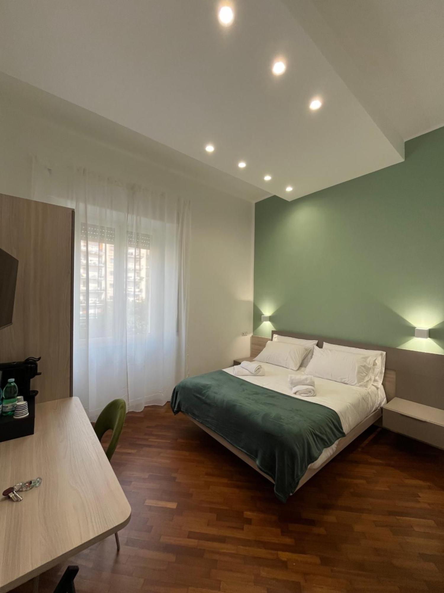 Maison Grimaldi Napoli Bagian luar foto