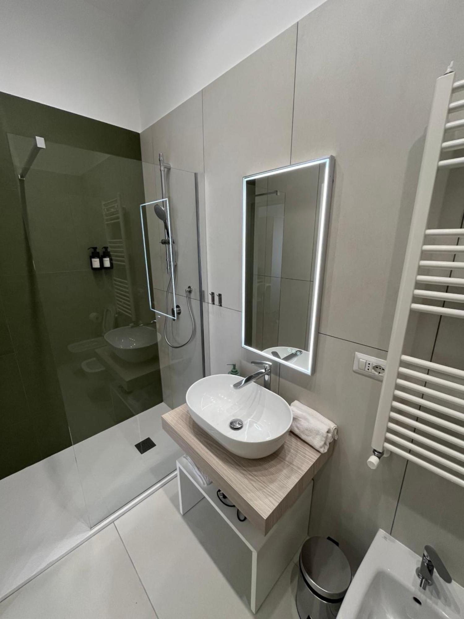 Maison Grimaldi Napoli Bagian luar foto