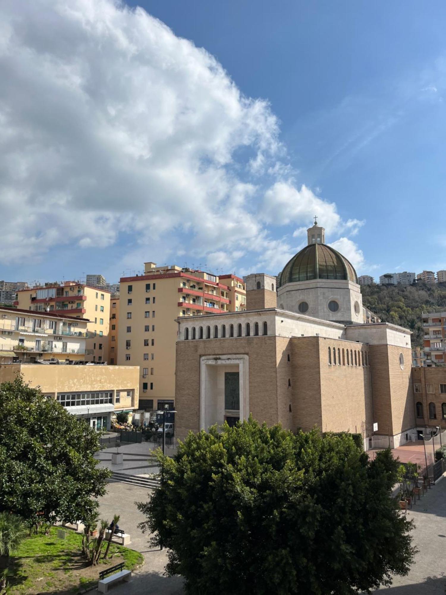 Maison Grimaldi Napoli Bagian luar foto