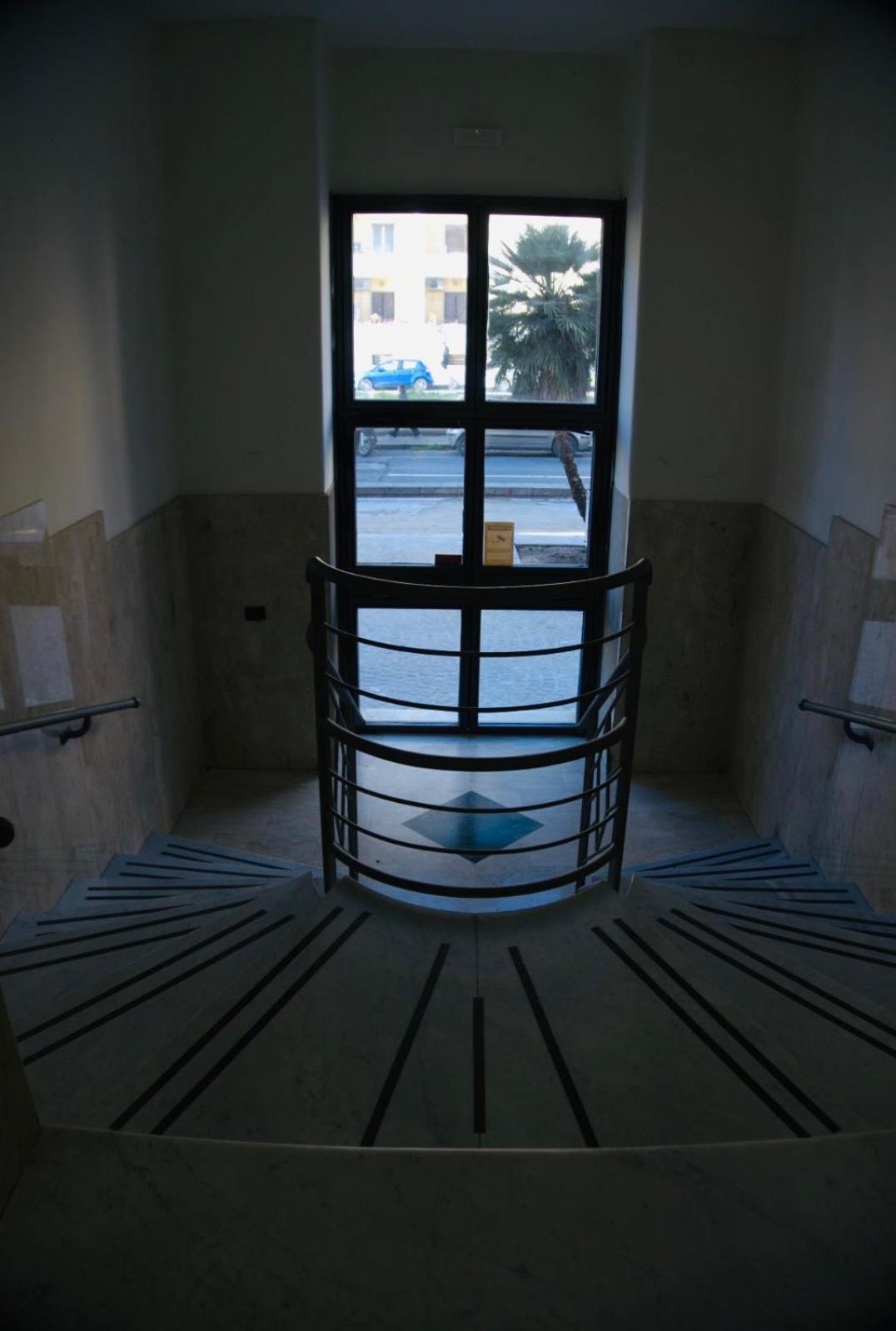 Maison Grimaldi Napoli Bagian luar foto