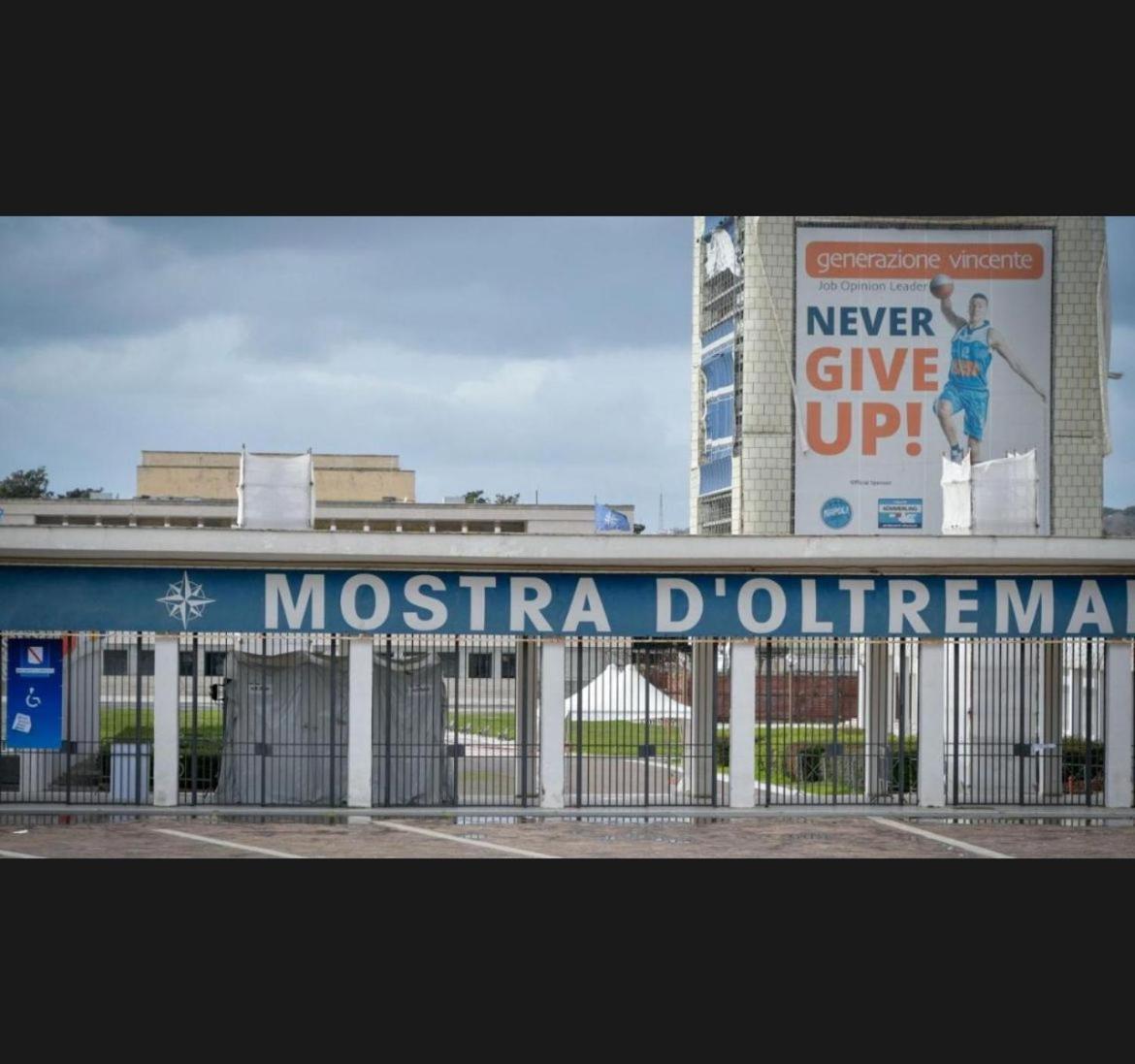 Maison Grimaldi Napoli Bagian luar foto